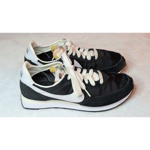 Nike Waffle Trainer 2 YTH Sz. 7 Athletic Shoe BLK/WHT Unisex Sneaker #DC6477-001